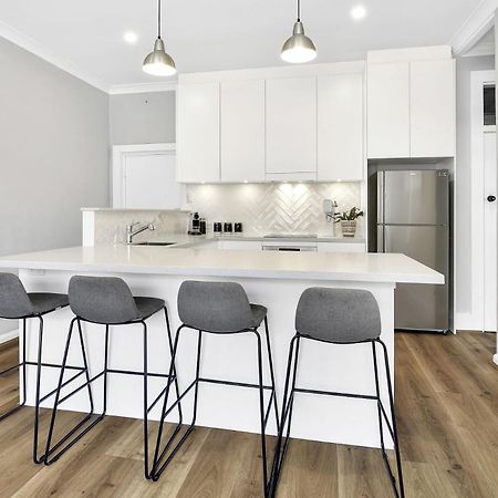Stylish, Sunny & Spacious 2 Bedroom Apartment, Mosman Sydney Exterior photo